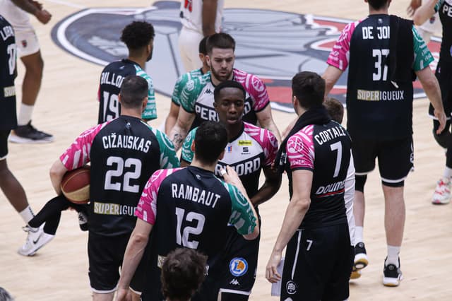 Boulazac officialise le départ de huit de ses joueurs