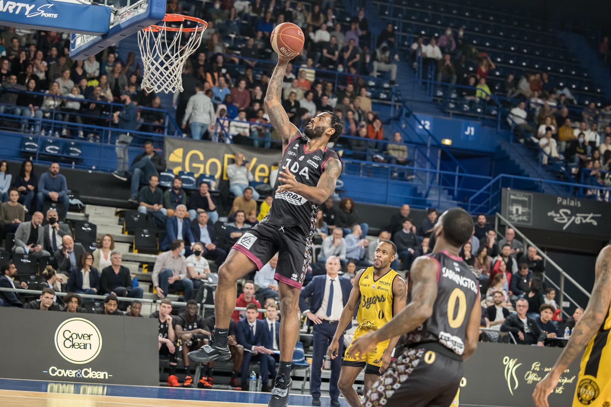 Blois signe Rashard Kelly