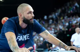 « Encore amoureux du jeu », Evan Fournier prêt à endosser un nouveau rôle en équipe de France
