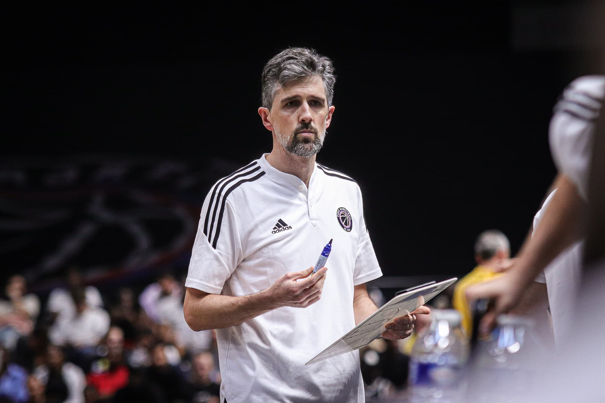 L’ancien coach du Paris Basketball Will Weaver proche de devenir le nouvel entraîneur des Brisbane Bullets