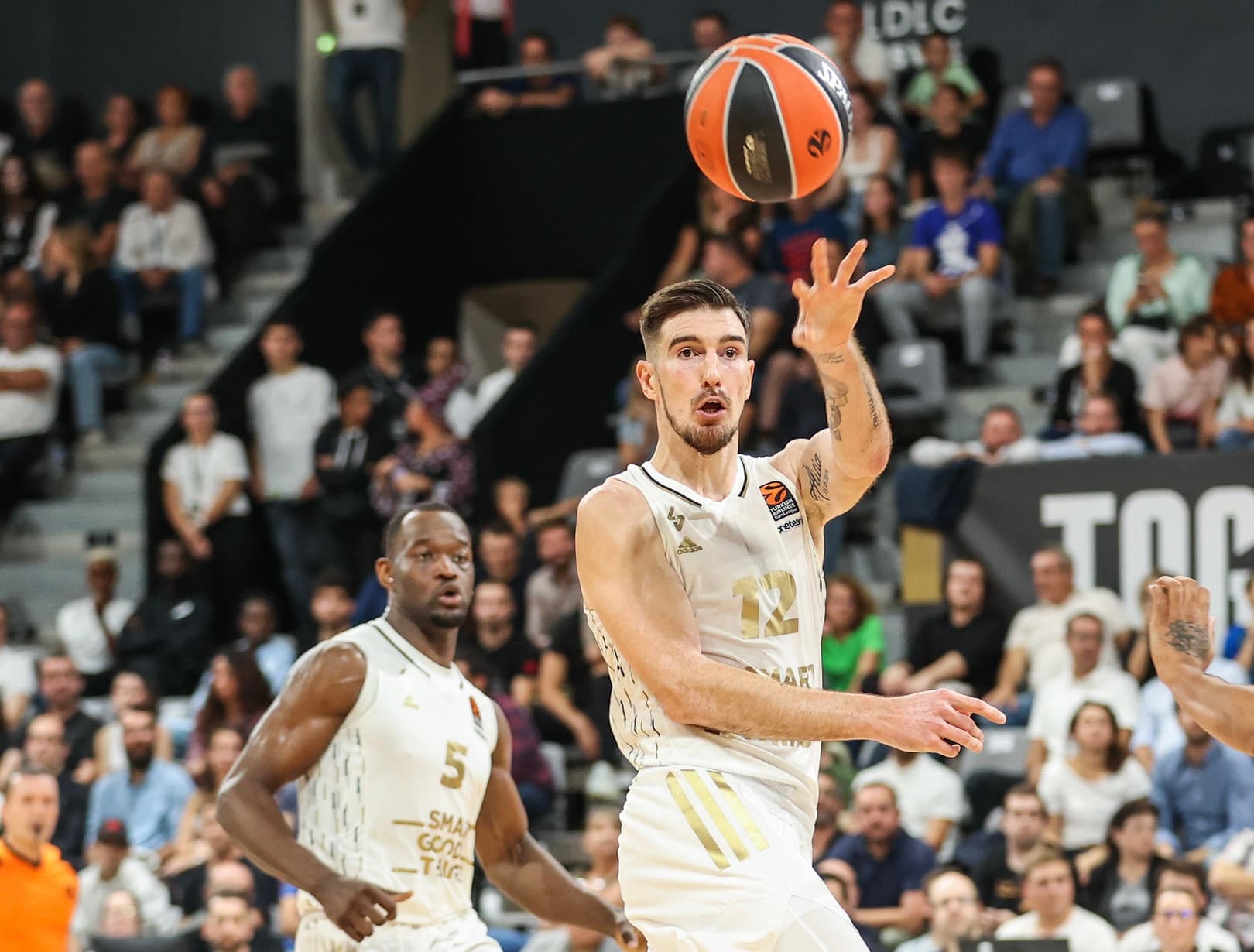 Avec un Nando De Colo magistral, l’ASVEL vient à bout du Partizan Belgrade