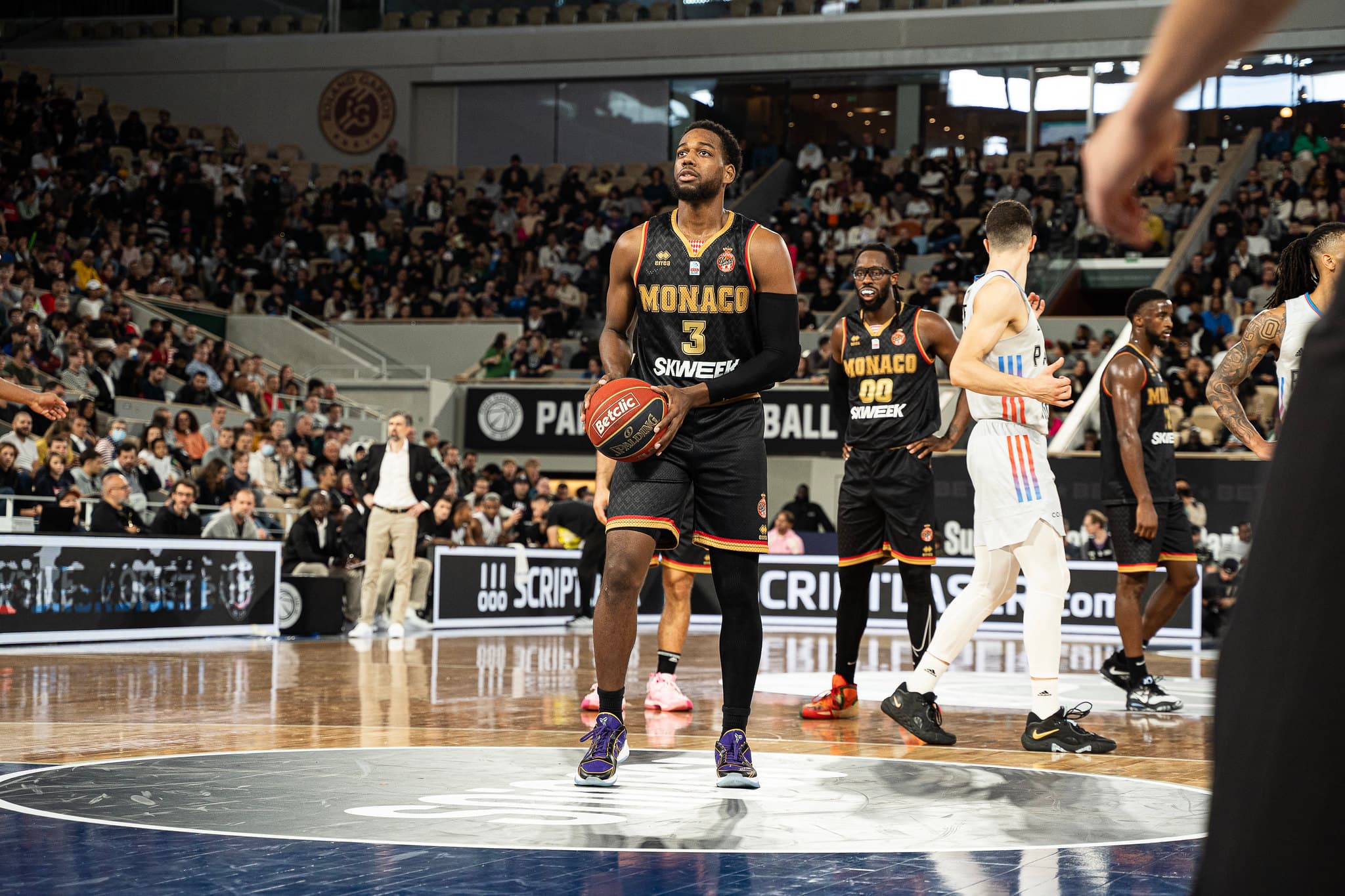 Fronde autour de la taxe salariale, la LNB nie toute « notion de limite de rémunération »