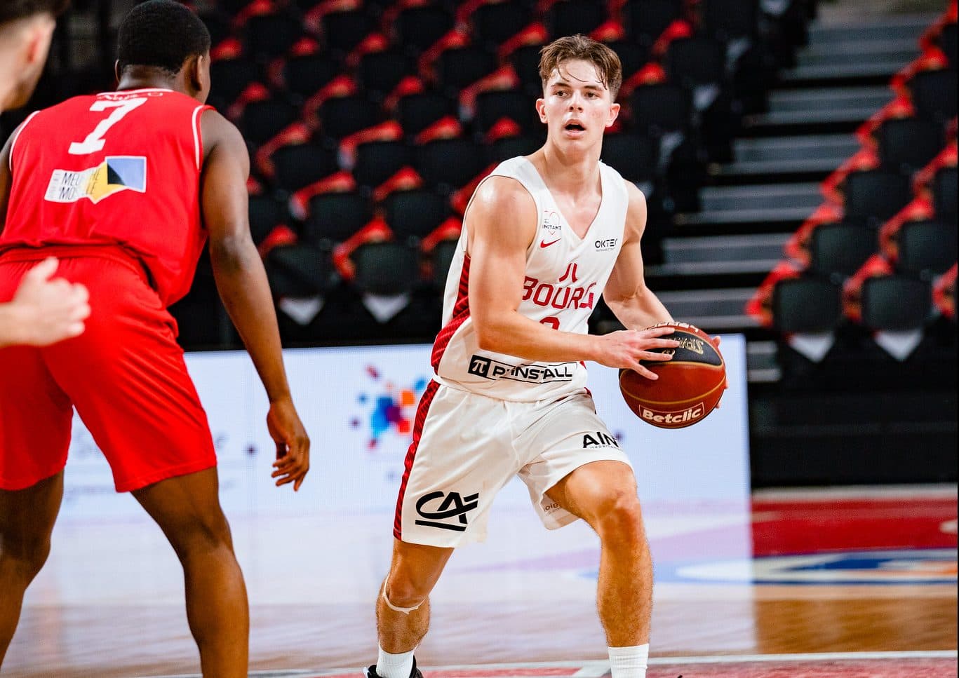 La JL Bourg renverse Limoges, Cholet et Roanne enchaînent