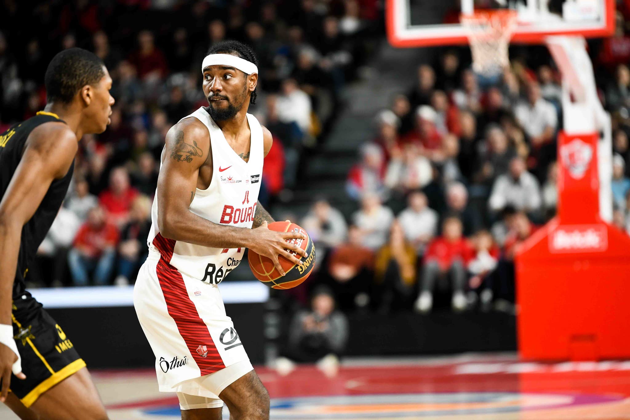 « Surréaliste » : au bout de l’incompréhension, la JL Bourg bat Fos et se qualifie pour la Leaders Cup