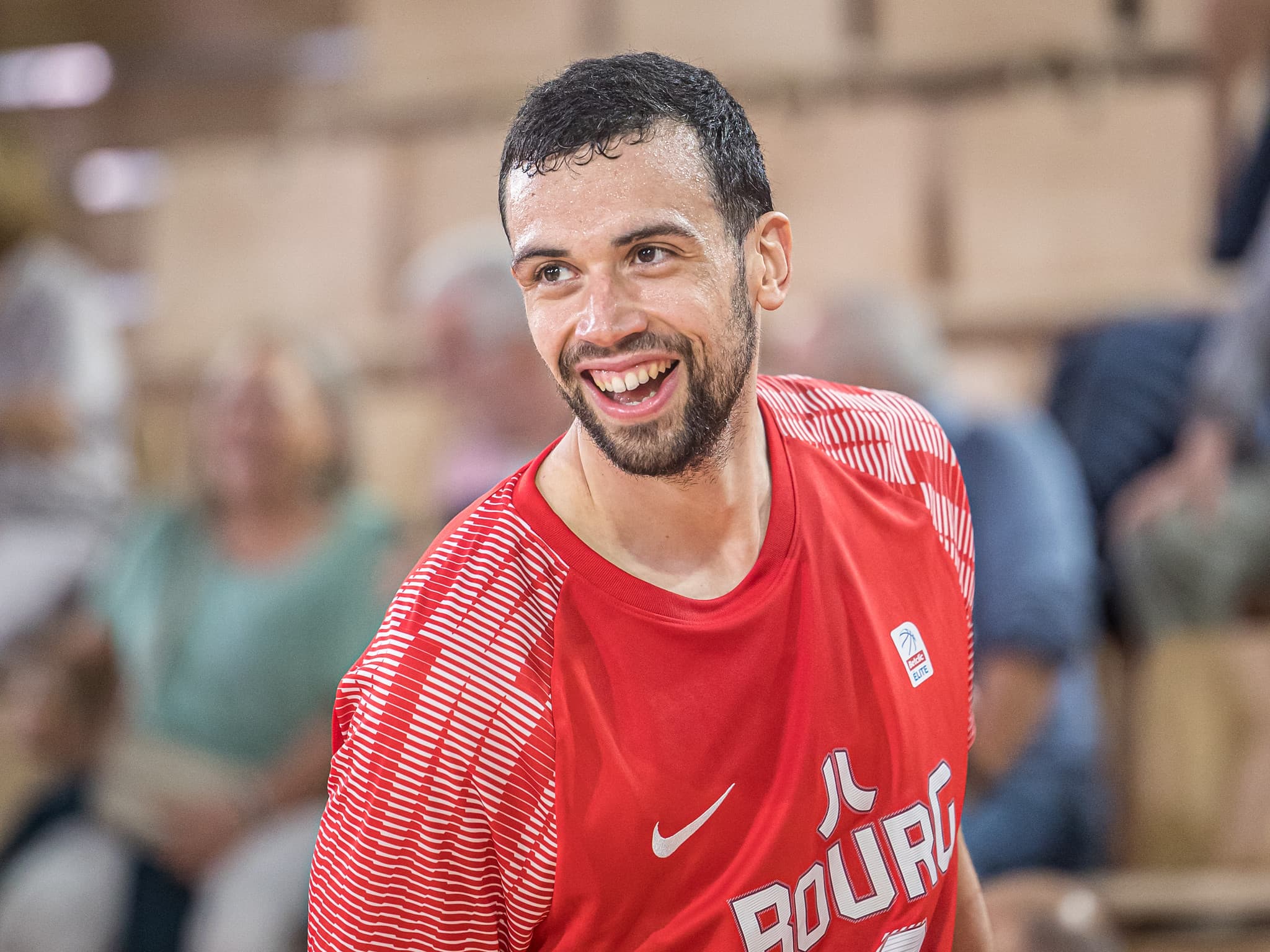 Pierre Pelos, de la Régionale 2 à l’équipe de France : « Tout vient à point à qui sait attendre »