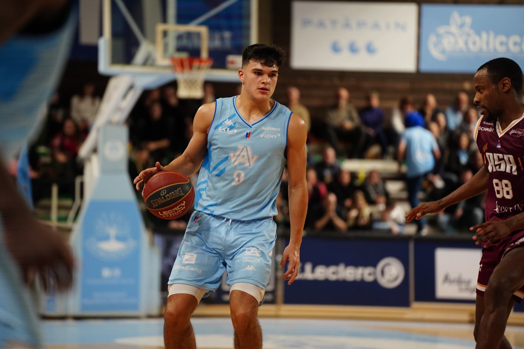 Léopold Delaunay (Vichy) lorgne sur l’étage supérieur : « J’aimerais bien découvrir la Betclic ELITE »