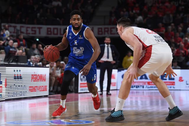 L’ancien joueur de Limoges C.J. Massinburg a préféré la Turquie à l’ASVEL
