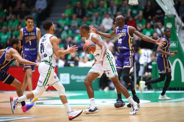 Les Mets se sabordent à Blois, Tyren Johnson renforce sa légende locale