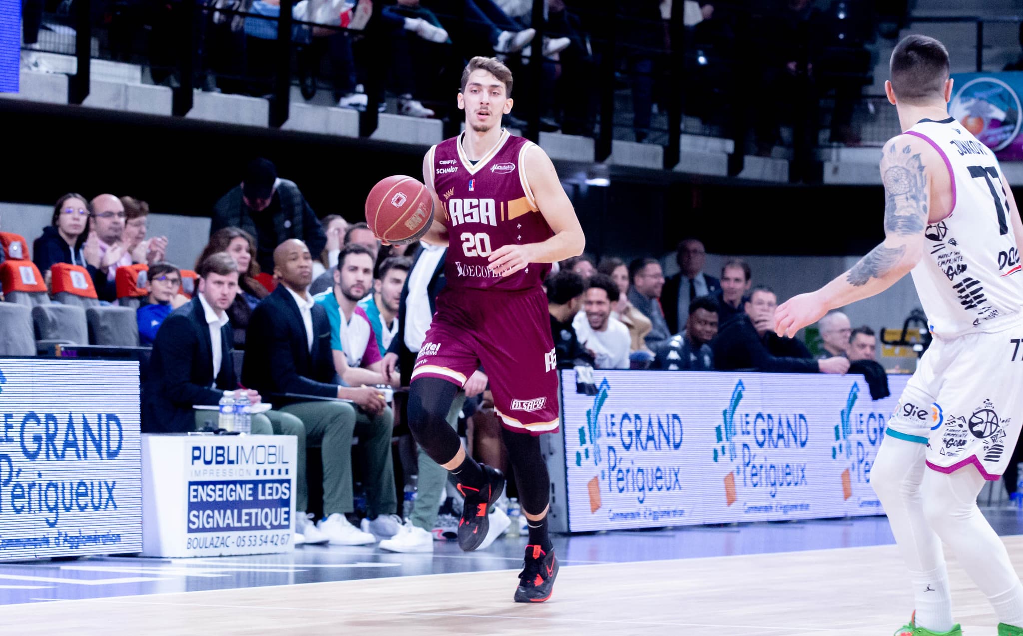Strasbourg négocie avec Sofiane Briki