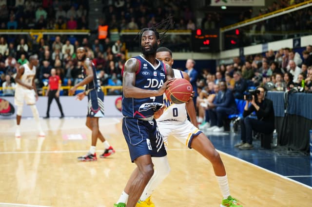 Matt Mobley prolongé à Dijon ?