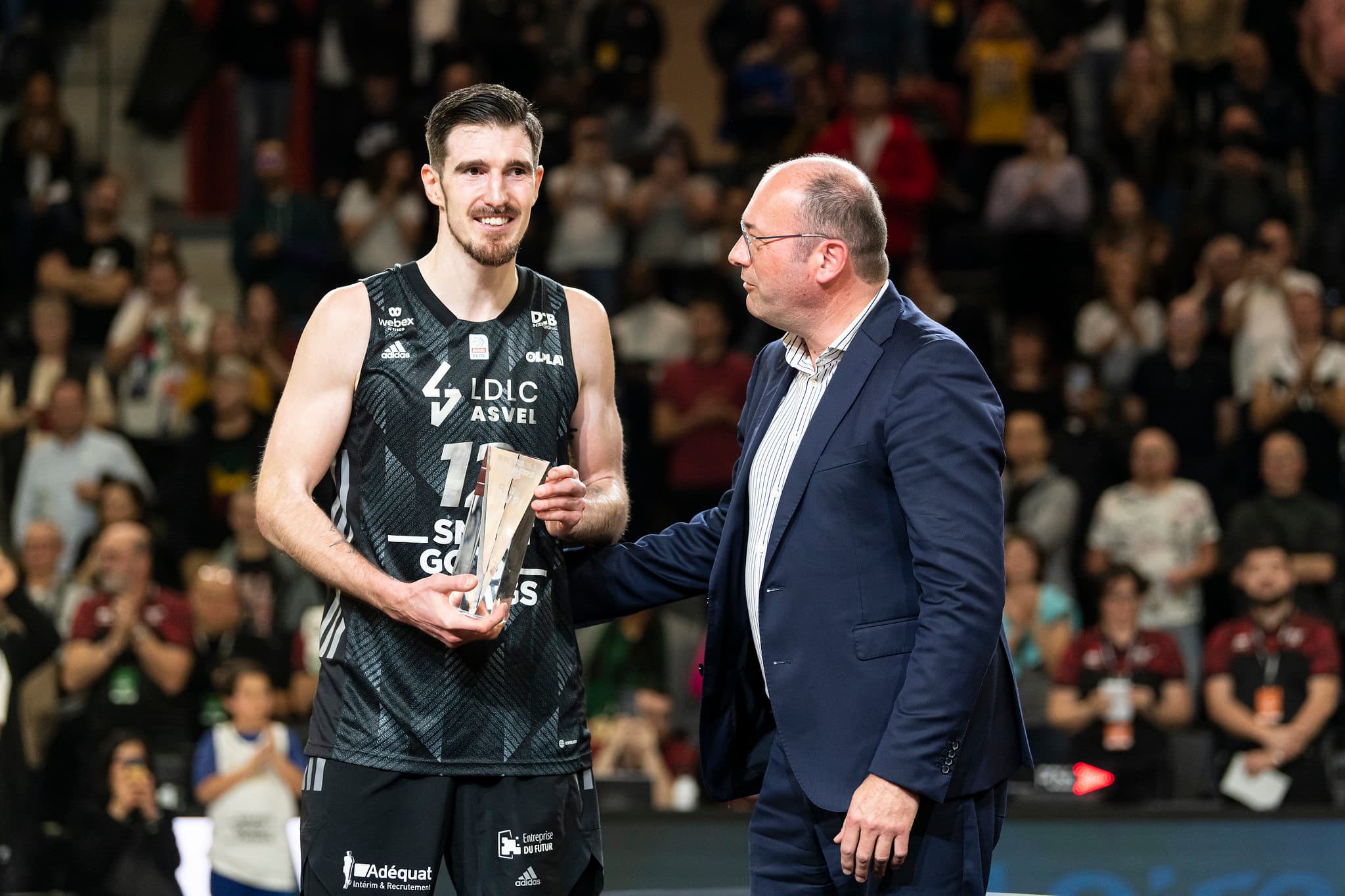 Une première pour Nando De Colo : MVP du mois en Betclic ÉLITE