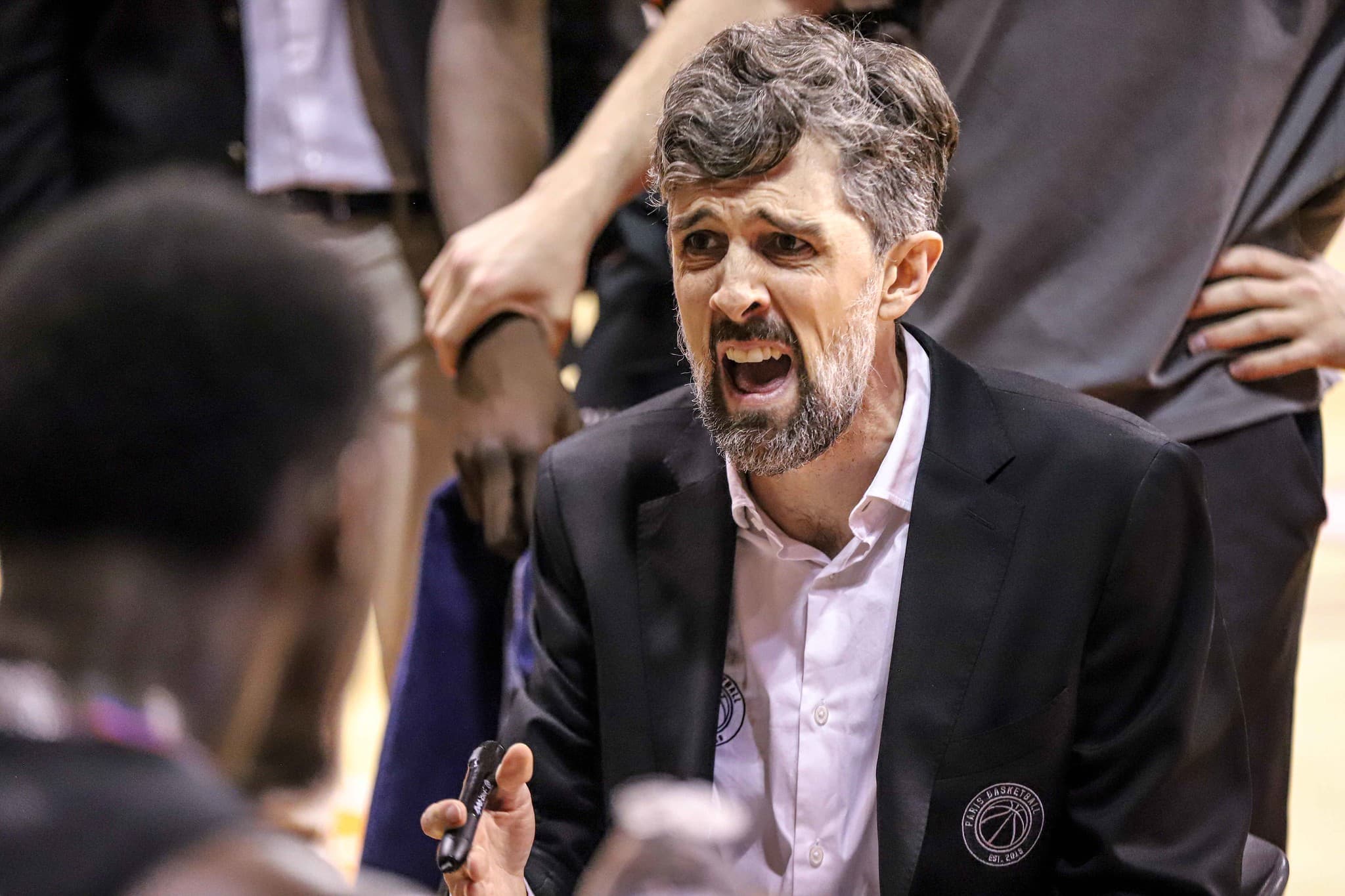 La méthode Weaver à l’épreuve du basket français : « Il a compris que tout ne pouvait pas marcher »