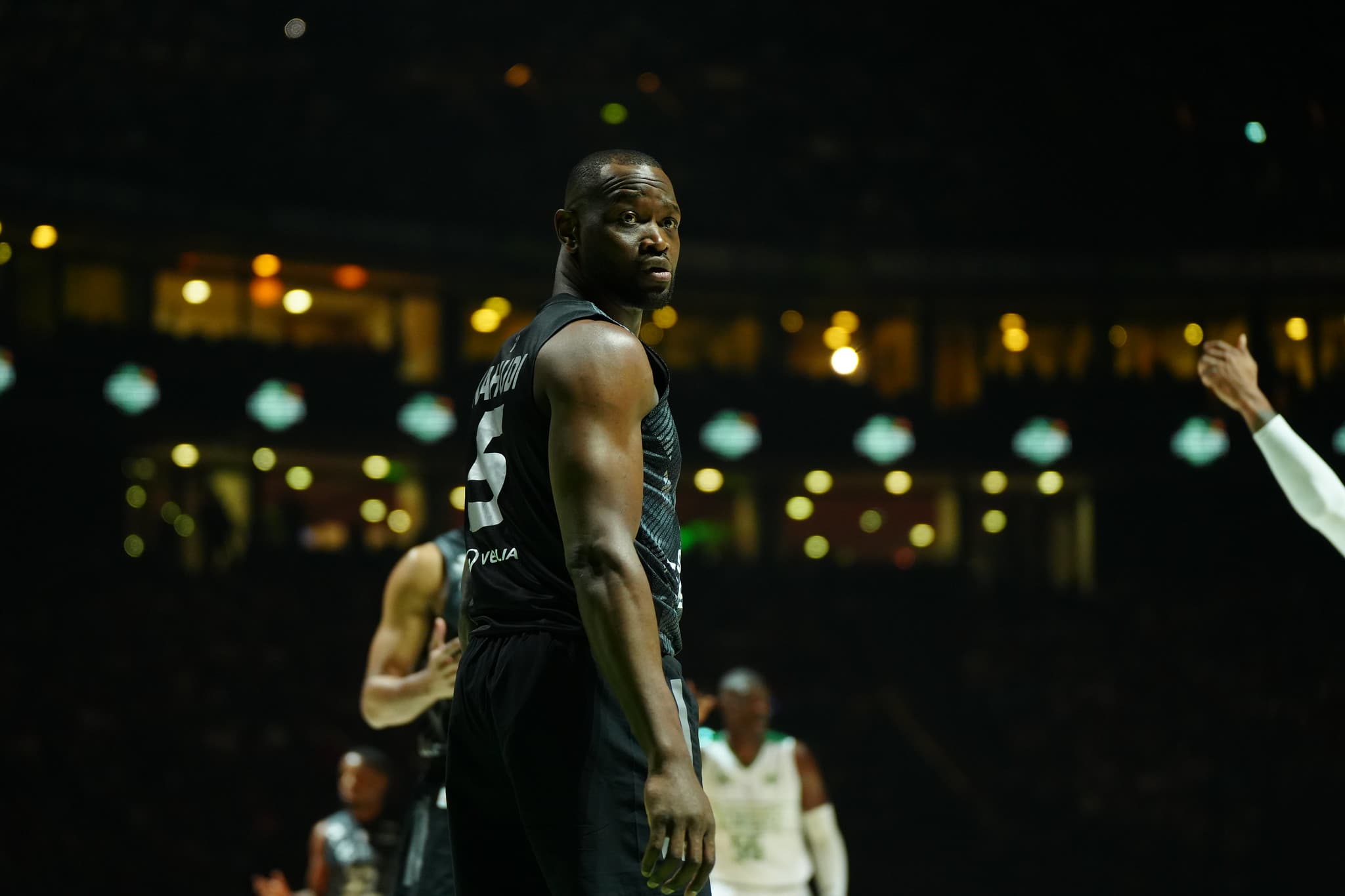 Le cap des 400 matchs avec l’ASVEL pour Charles Kahudi