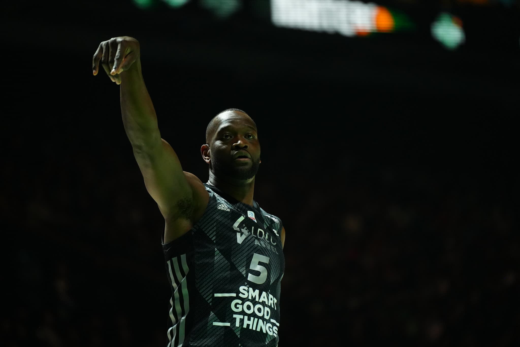 À la recherche d’un club, Charles Kahudi est partenaire d’entraînement à l’Élan Chalon