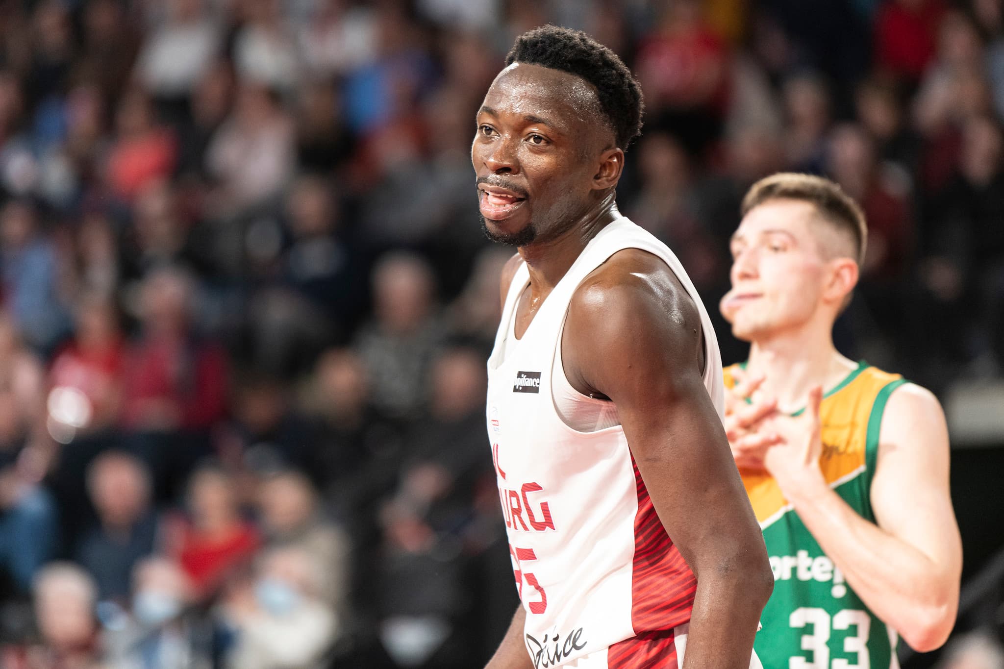 Amida Brimah devient le plus gros contreur de l’histoire de la G-League