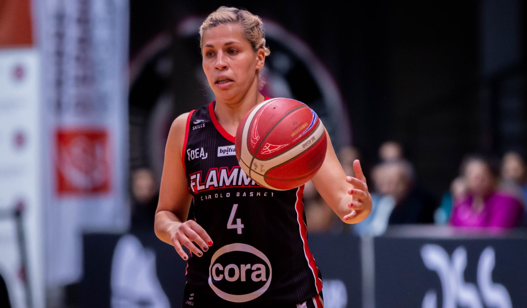 Les Flammes Carolo résistent au retour de Julie Allemand (ASVEL) et restent invaincues