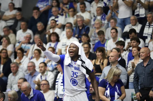 Jimmy Djimrabaye a dit oui à Évreux