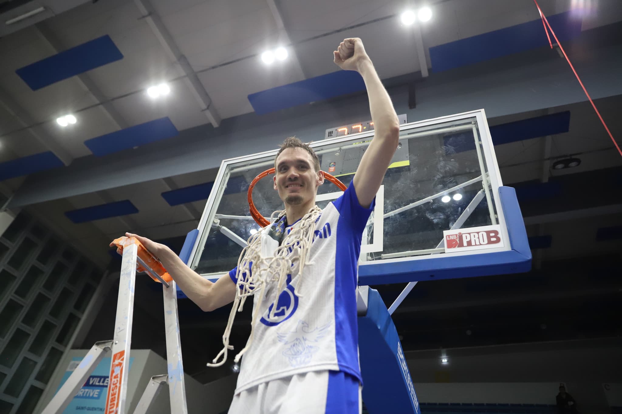 Saint-Quentin va retirer le maillot de Benoit Gillet
