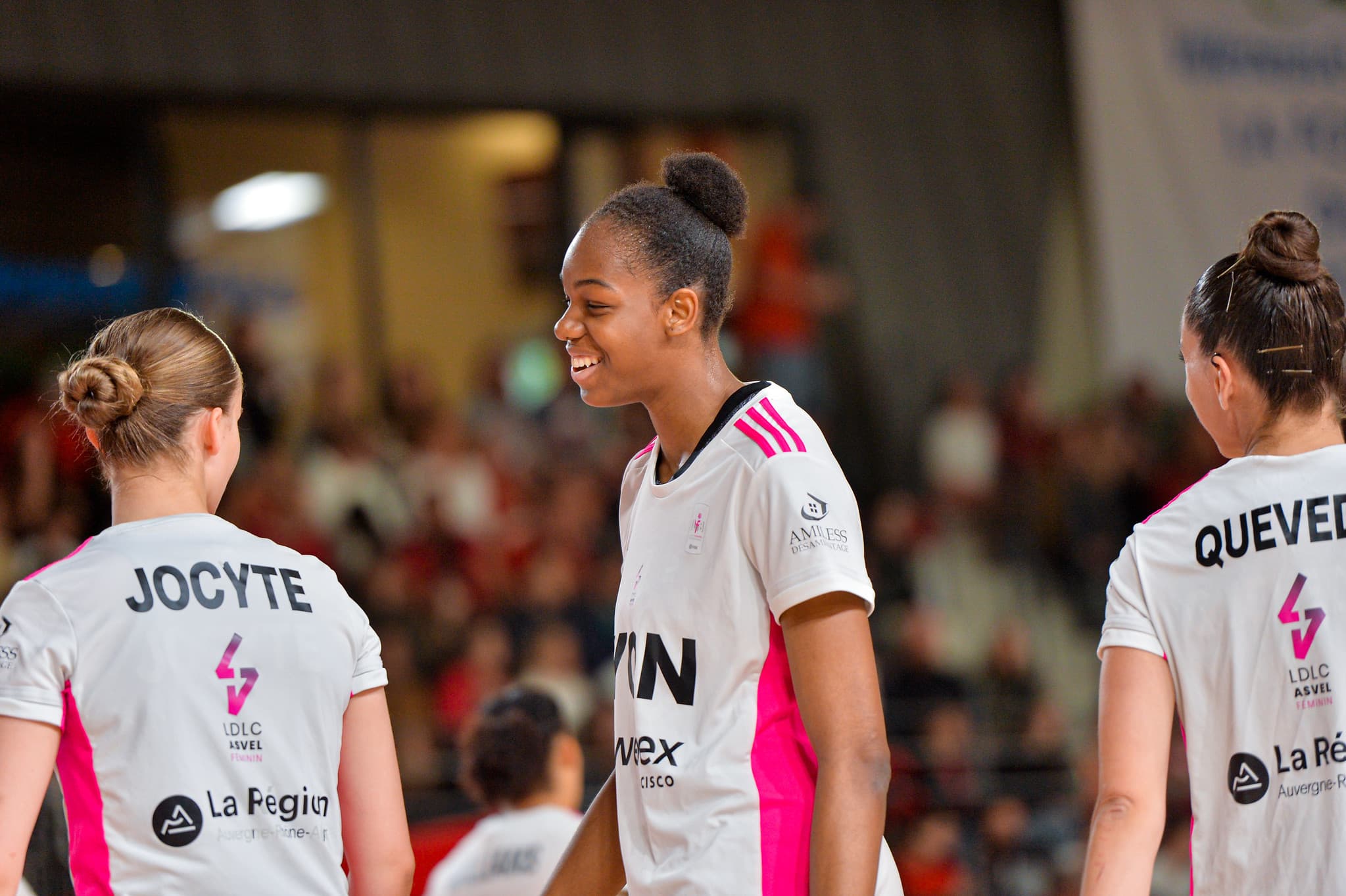 L’ASVEL portée par une Dominique Malonga quasi record, Villeneuve d’Ascq se donne de l’air en bas