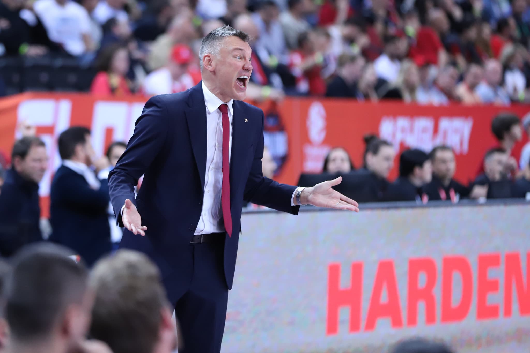 Sarunas Jasikevicius en immersion à Sacramento