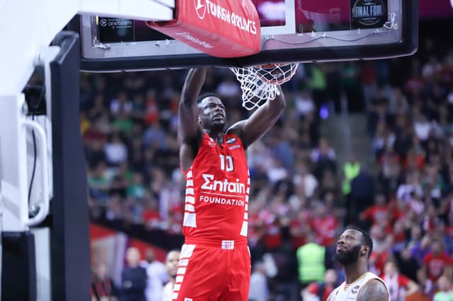 Au sommet de l’EuroLeague, Moustapha Fall et l’Olympiakos se séparent