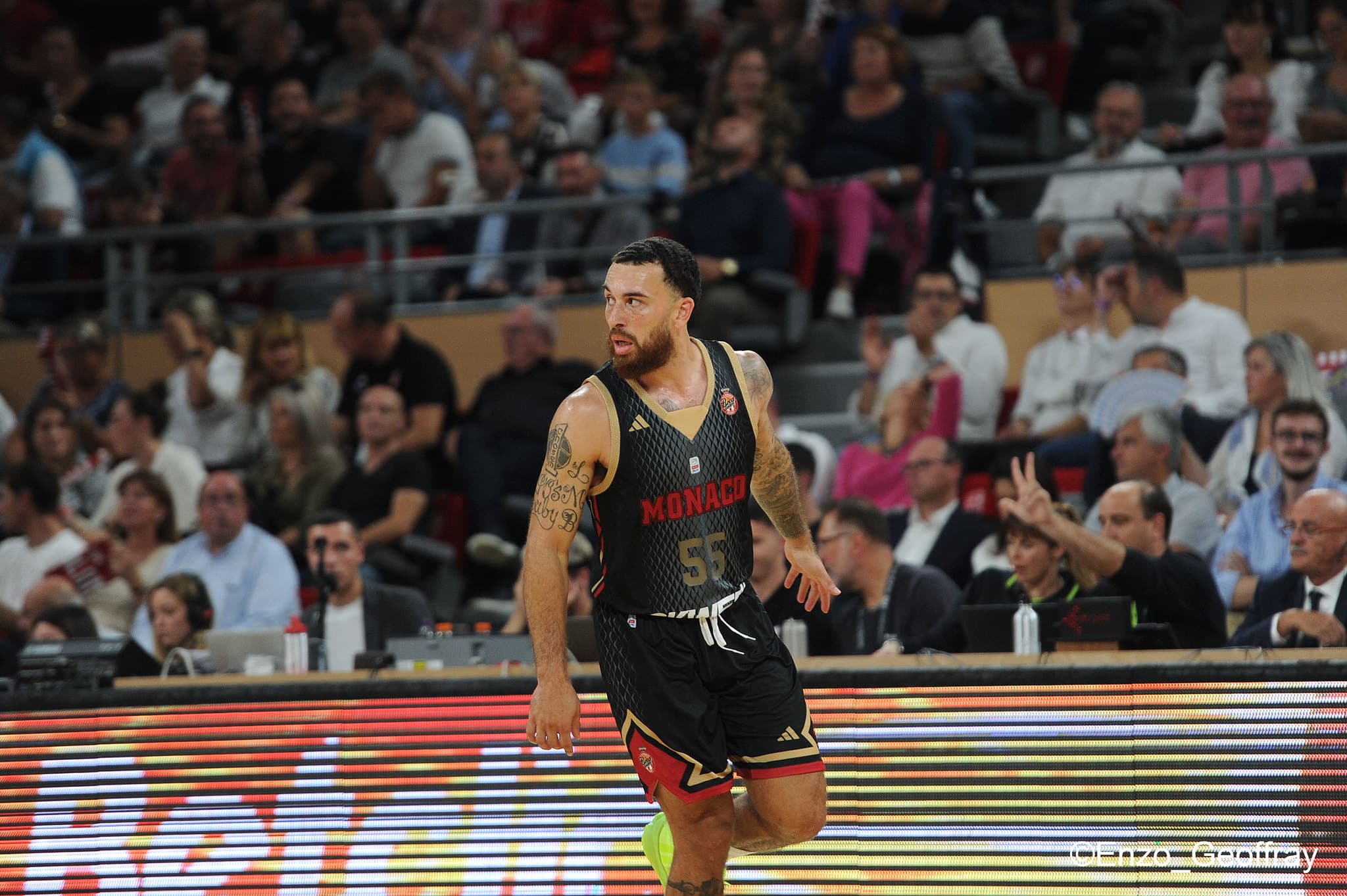 Mike James élu MVP du mois de septembre