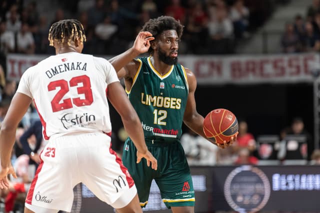 Libéré par Limoges, Simi Shittu signe en Grèce