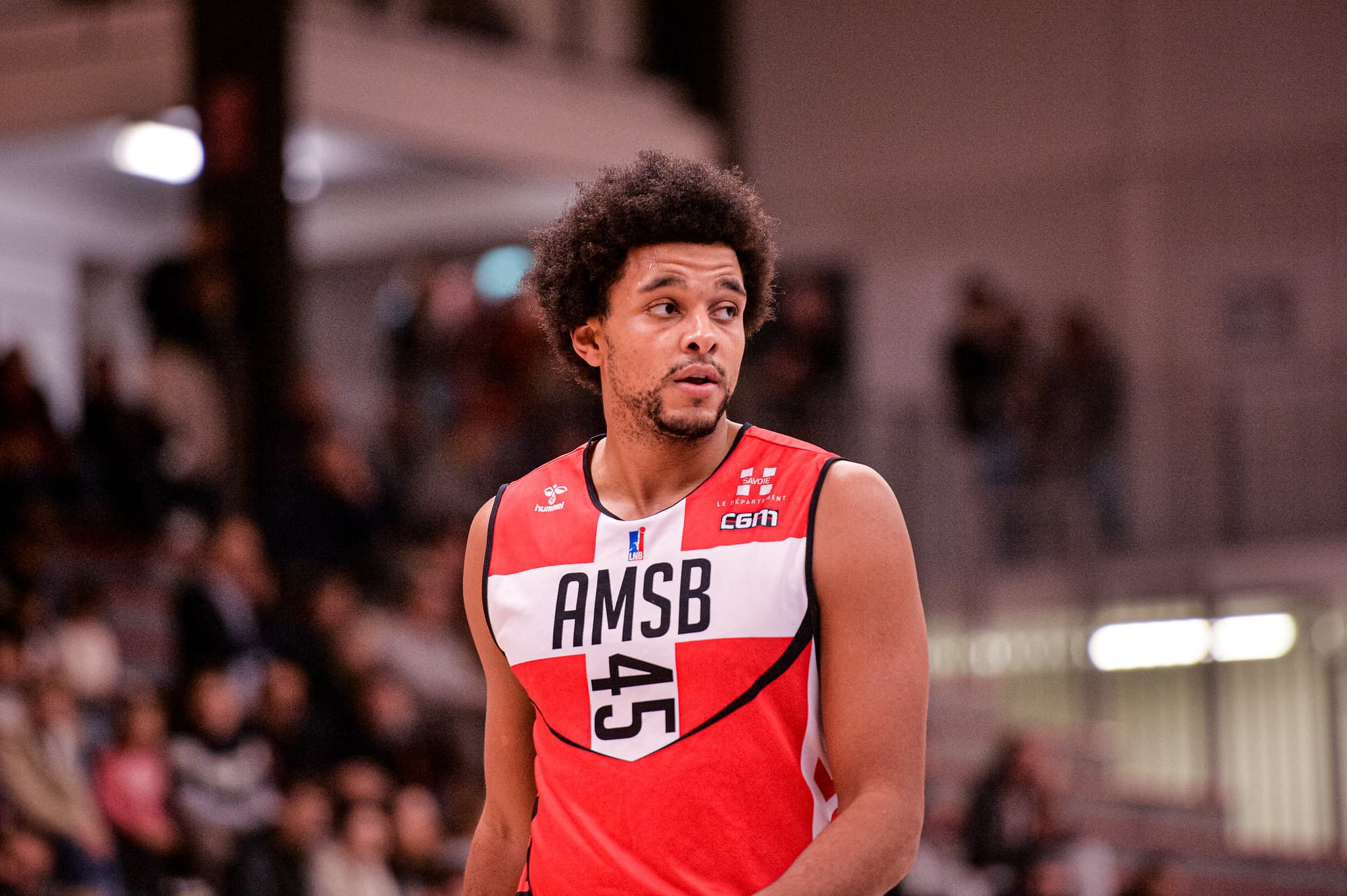 Désormais repêché, Évreux s’active : Tim Eboh débarque, le meneur E.J. Day devrait suivre