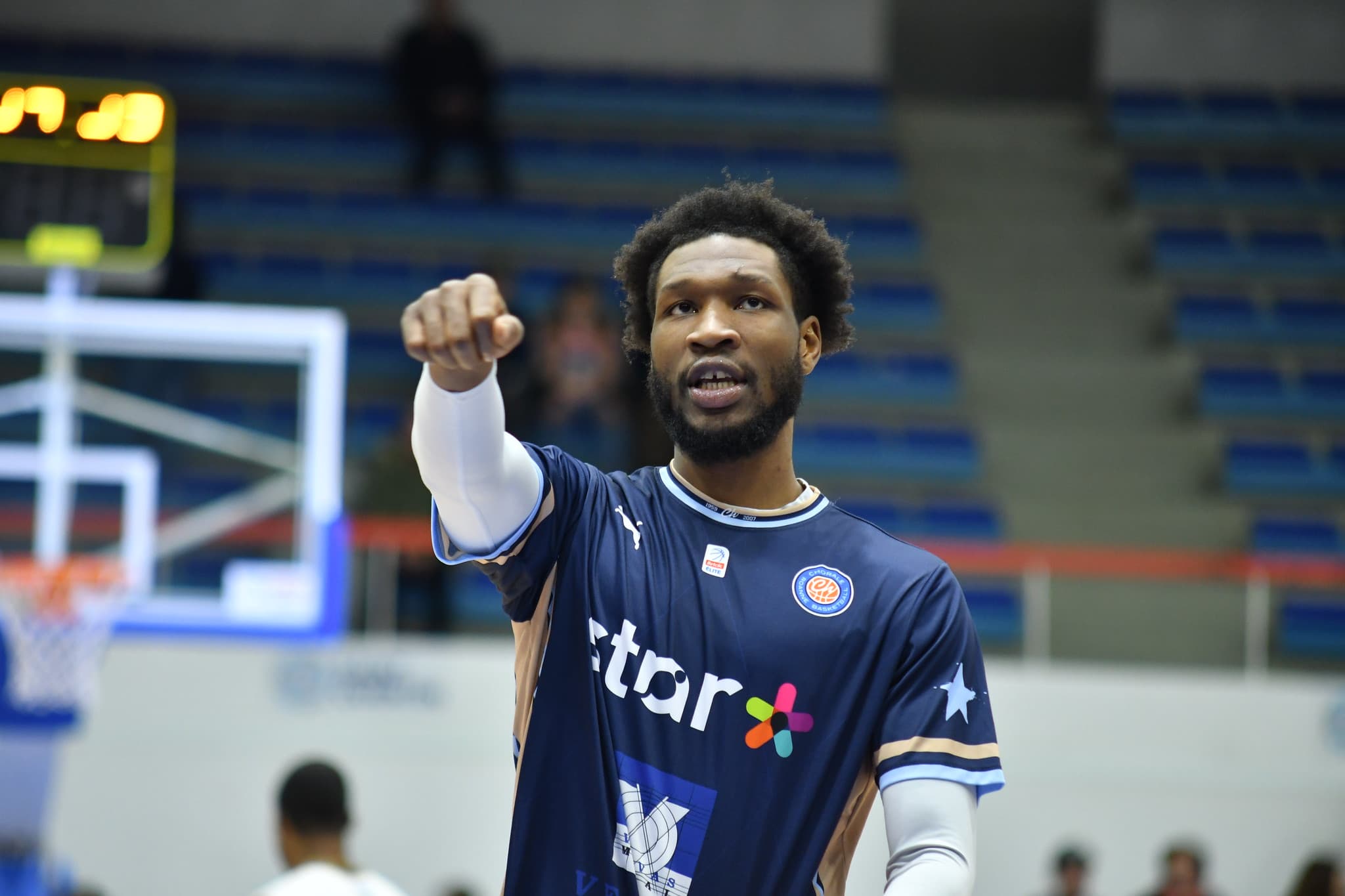 Après la saison déprimante de Roanne, Cyril Langevine retourne en Grèce