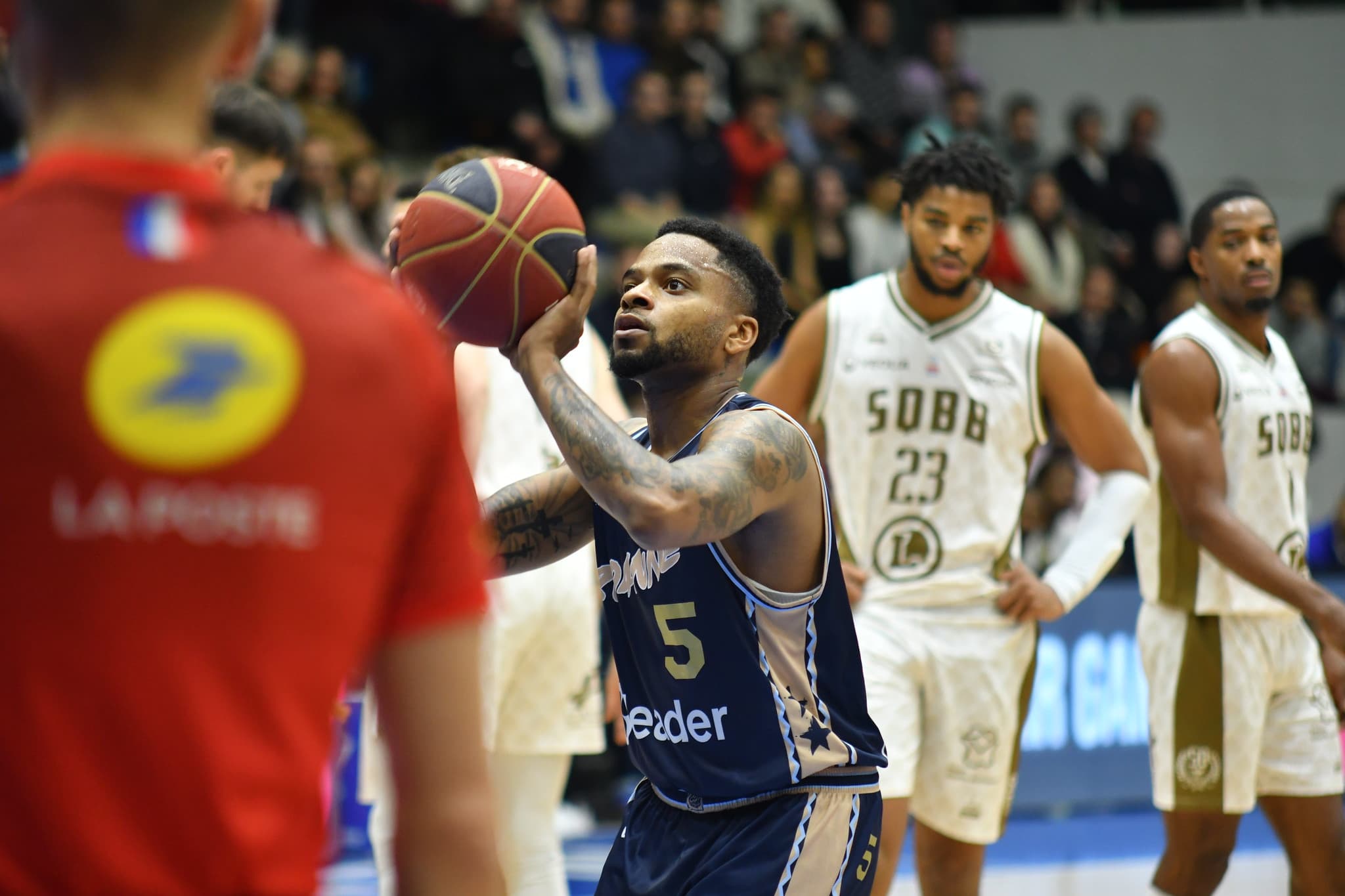 D.J. Cooper, un ancien MVP en Indonésie