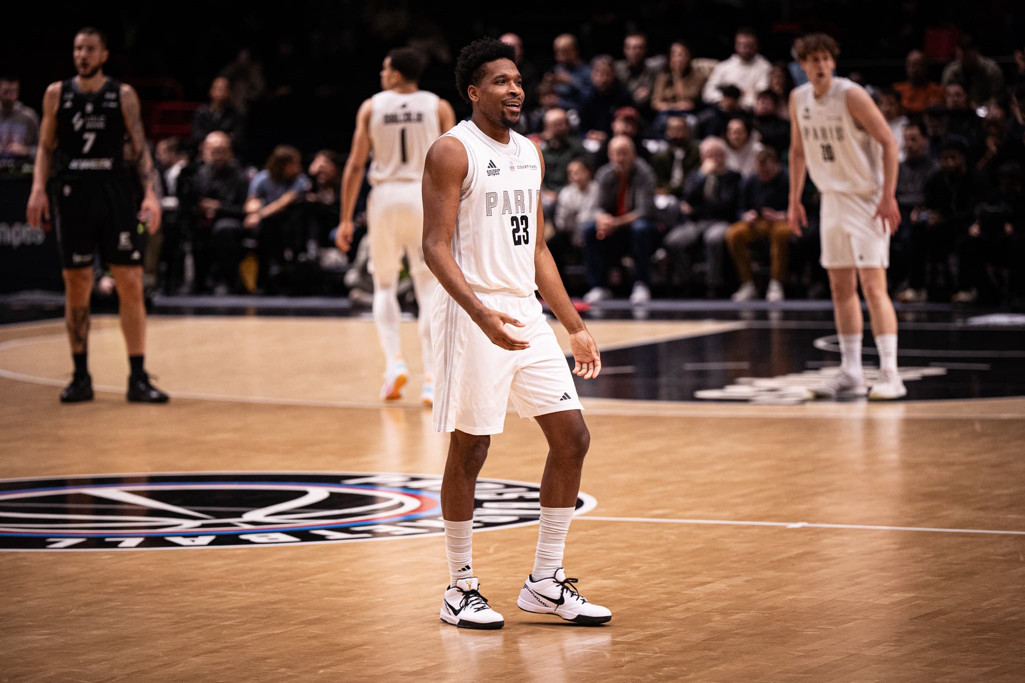 Justin Simon (Paris) prolongé jusqu’en fin de saison