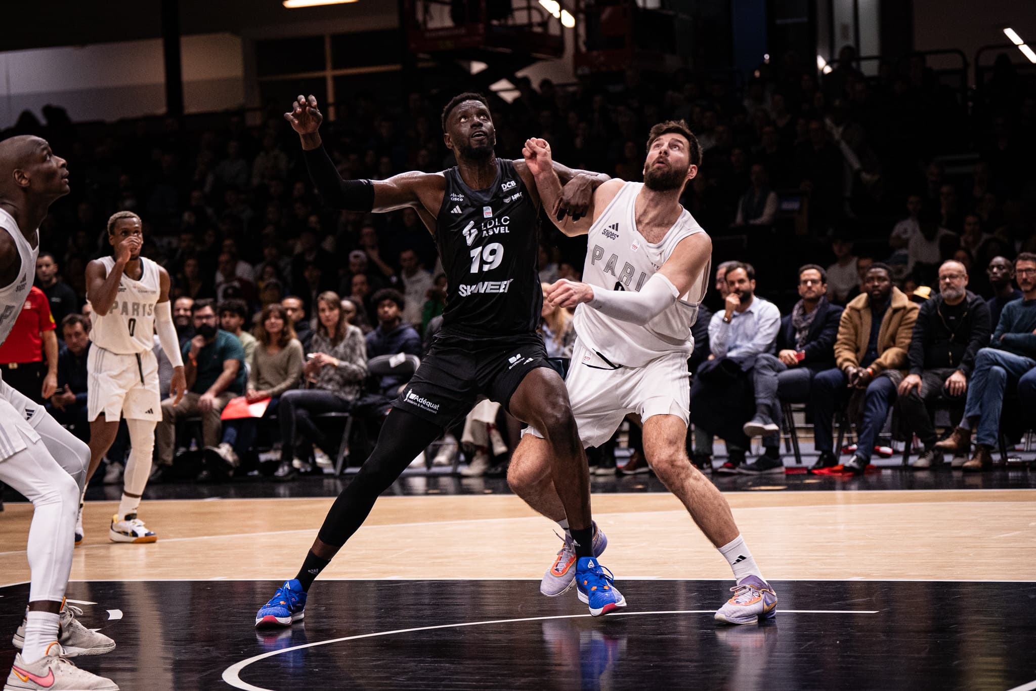 Paris s’étonne de l’absence de sanctions suite à la disqualification de Youssoupha Fall