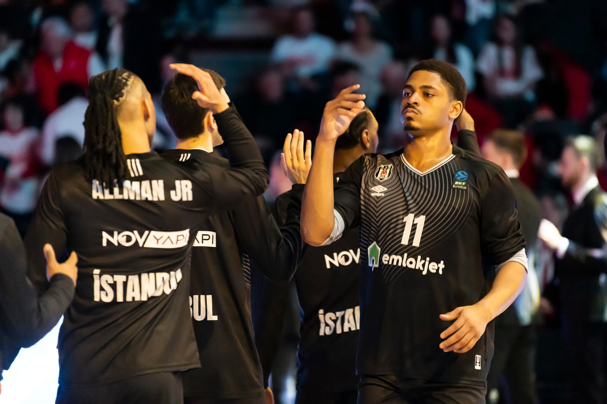 Matt Mitchell (Besiktas) officiellement forfait pour le match décisif à Bourg