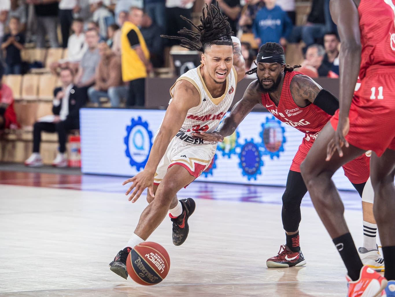 Onzième victoire consécutive pour l’AS Monaco en playoffs : entame réussie en demi-finale contre Bourg !