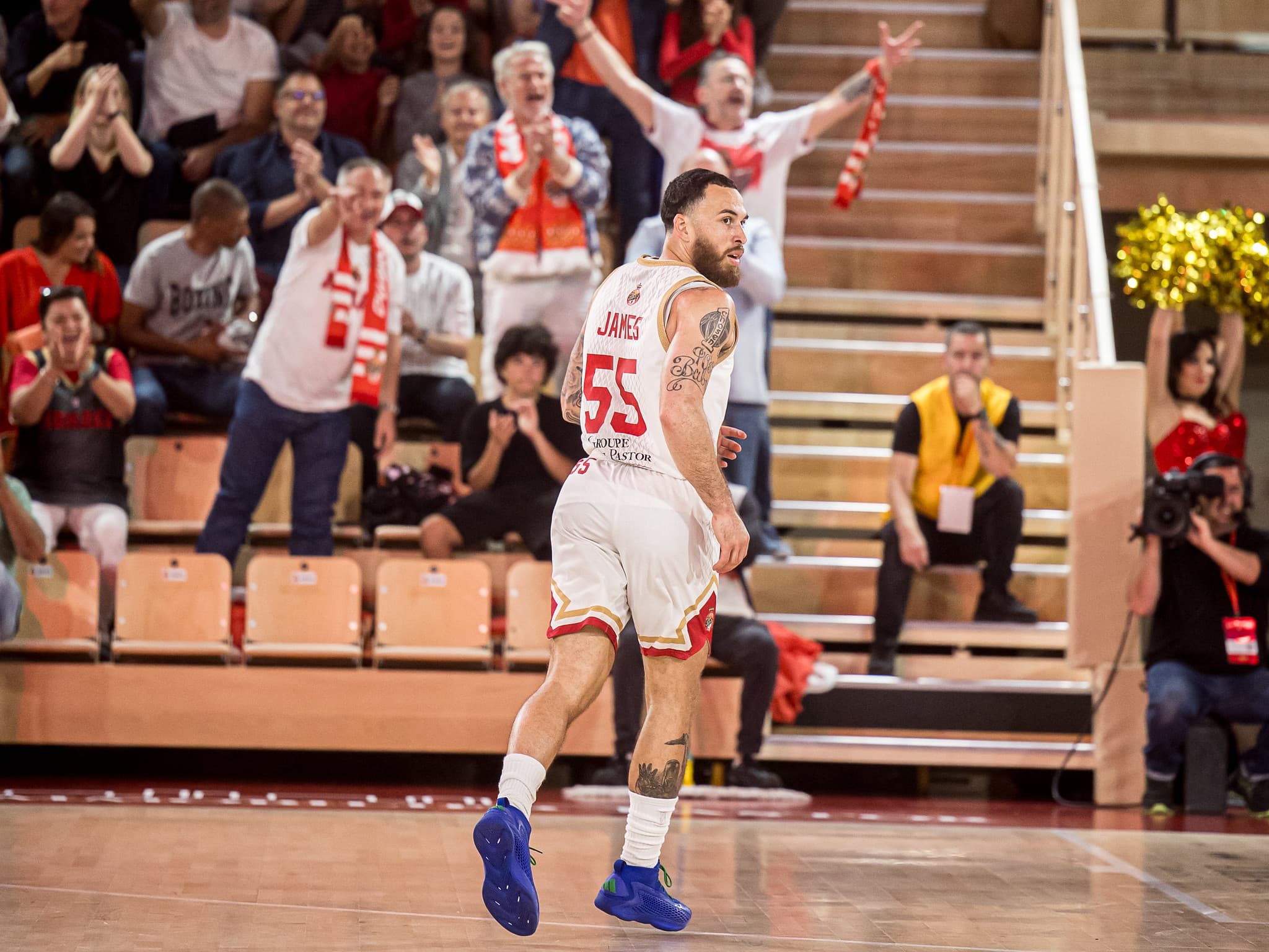 Mike James (31 points) et l’AS Monaco donnent la leçon à Paris : 1-0 pour la Roca Team
