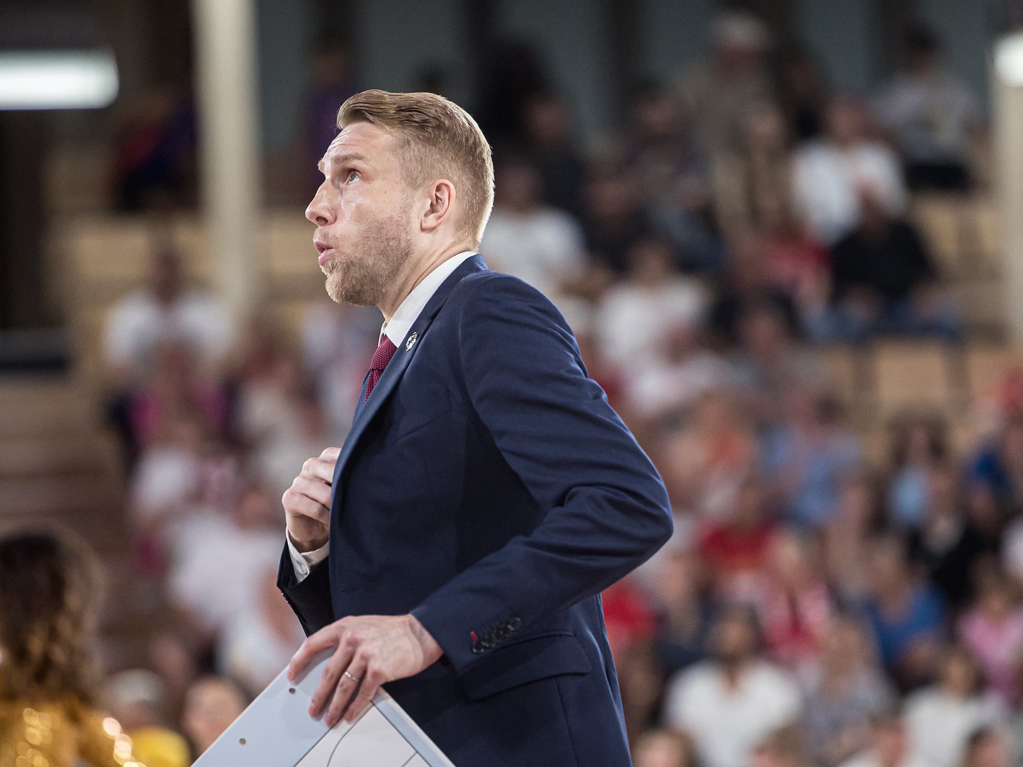 Tuomas Iisalo : « Nous ne sommes pas devenus les favoris de la finale »