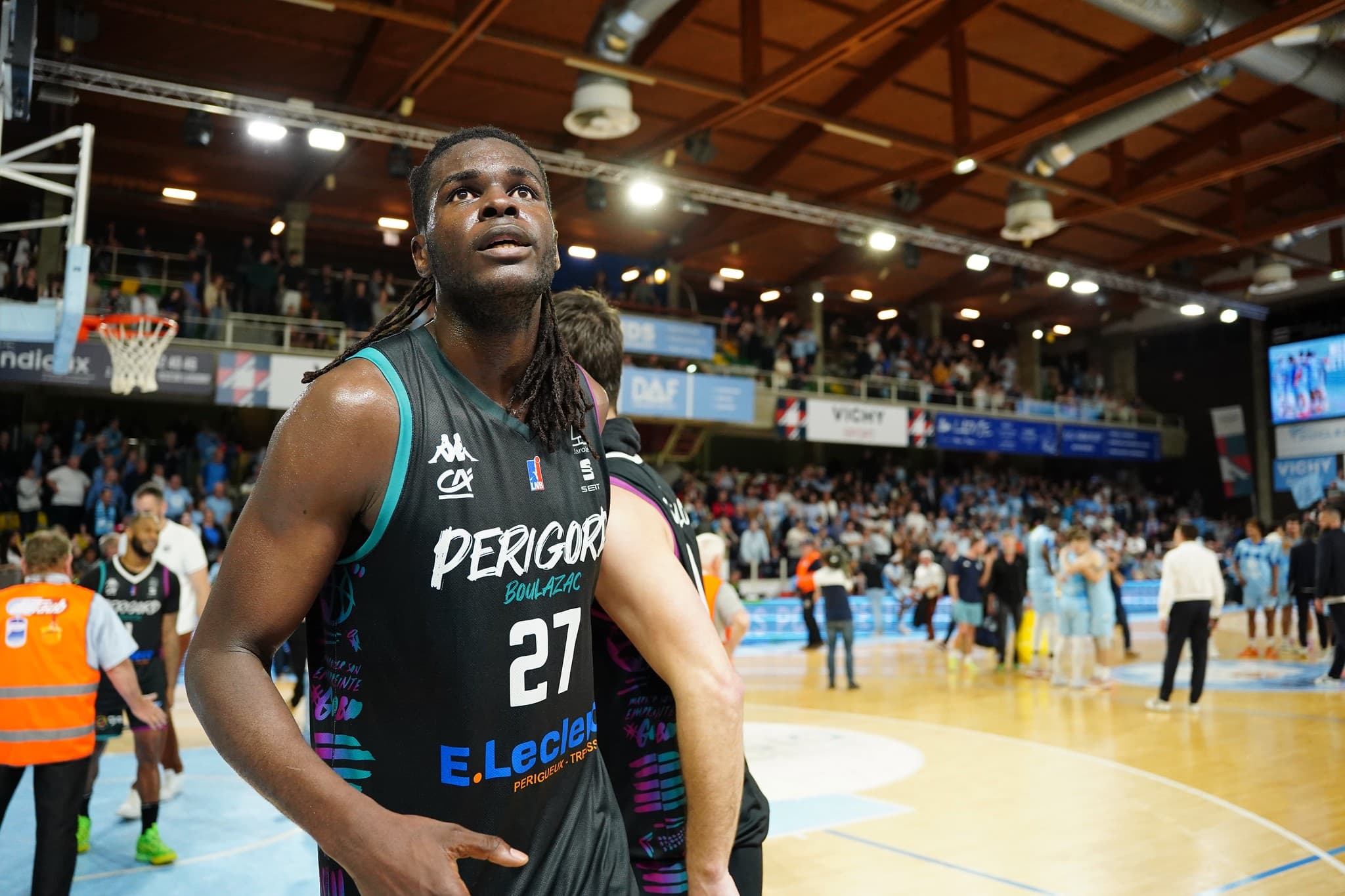 Jean-Marc Pansa suspendu pour la première journée avec Bourg, cinq matchs fermes pour Angelo Warner (Boulazac) !