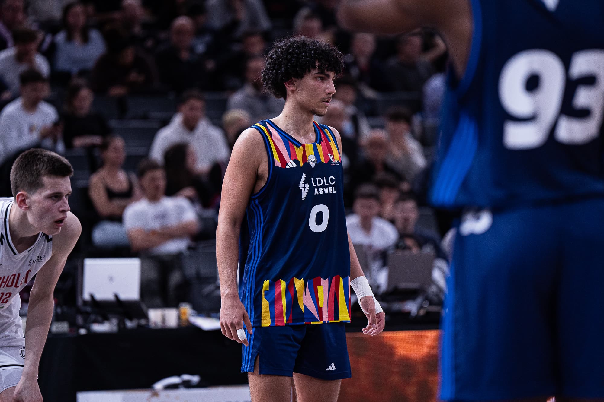 Adam Atamna signe son premier contrat professionnel avec l’ASVEL