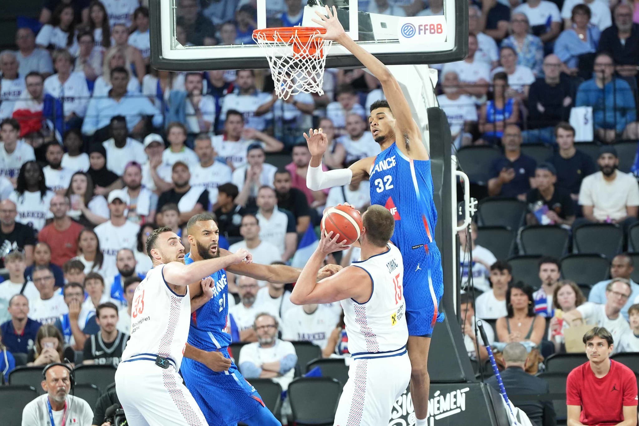 Les débuts de l’association Wembanyama – Gobert : « On ne doit pas l’utiliser de façon systématique »