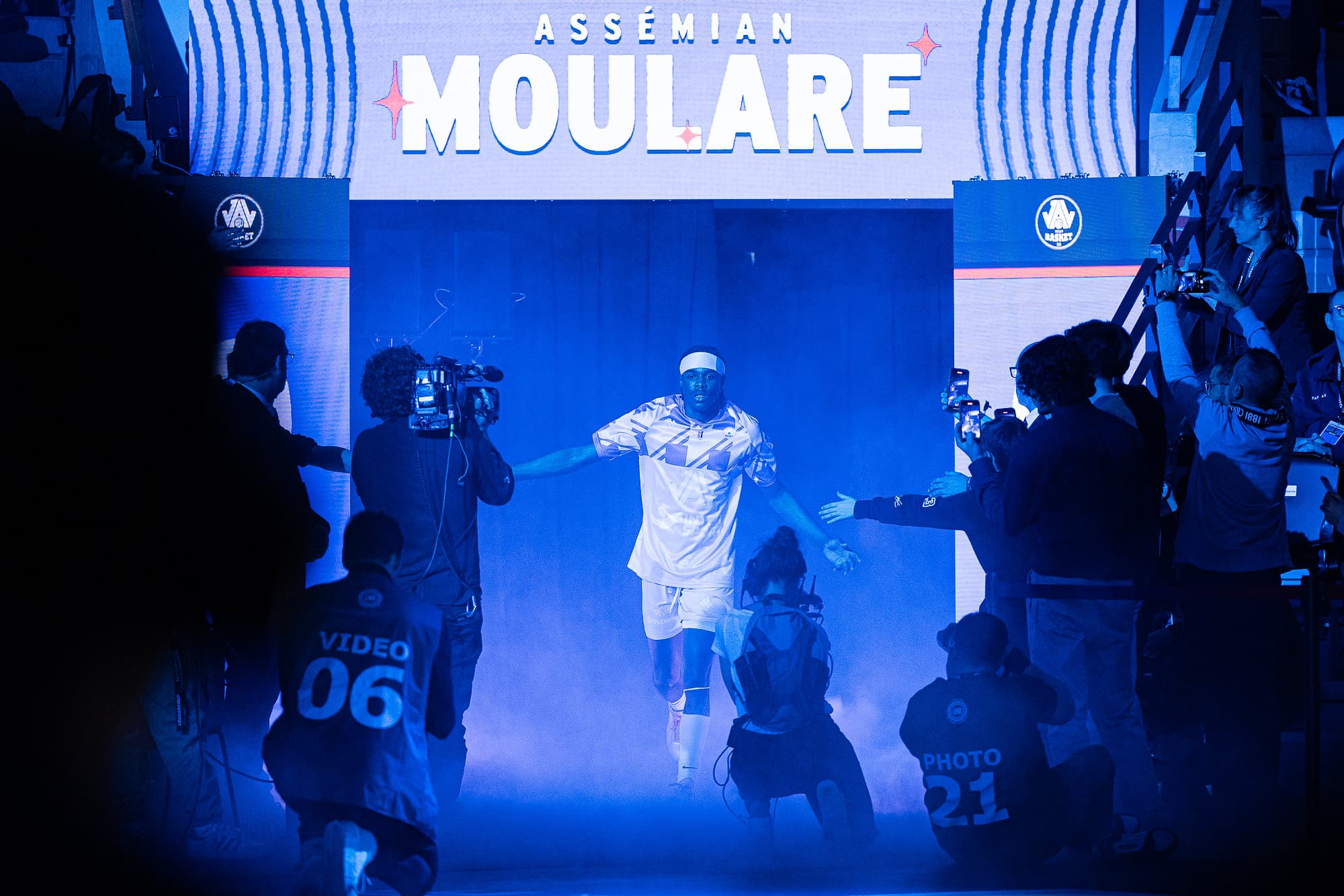 Assémian Moularé a signé un contrat longue durée avec la JL Bourg