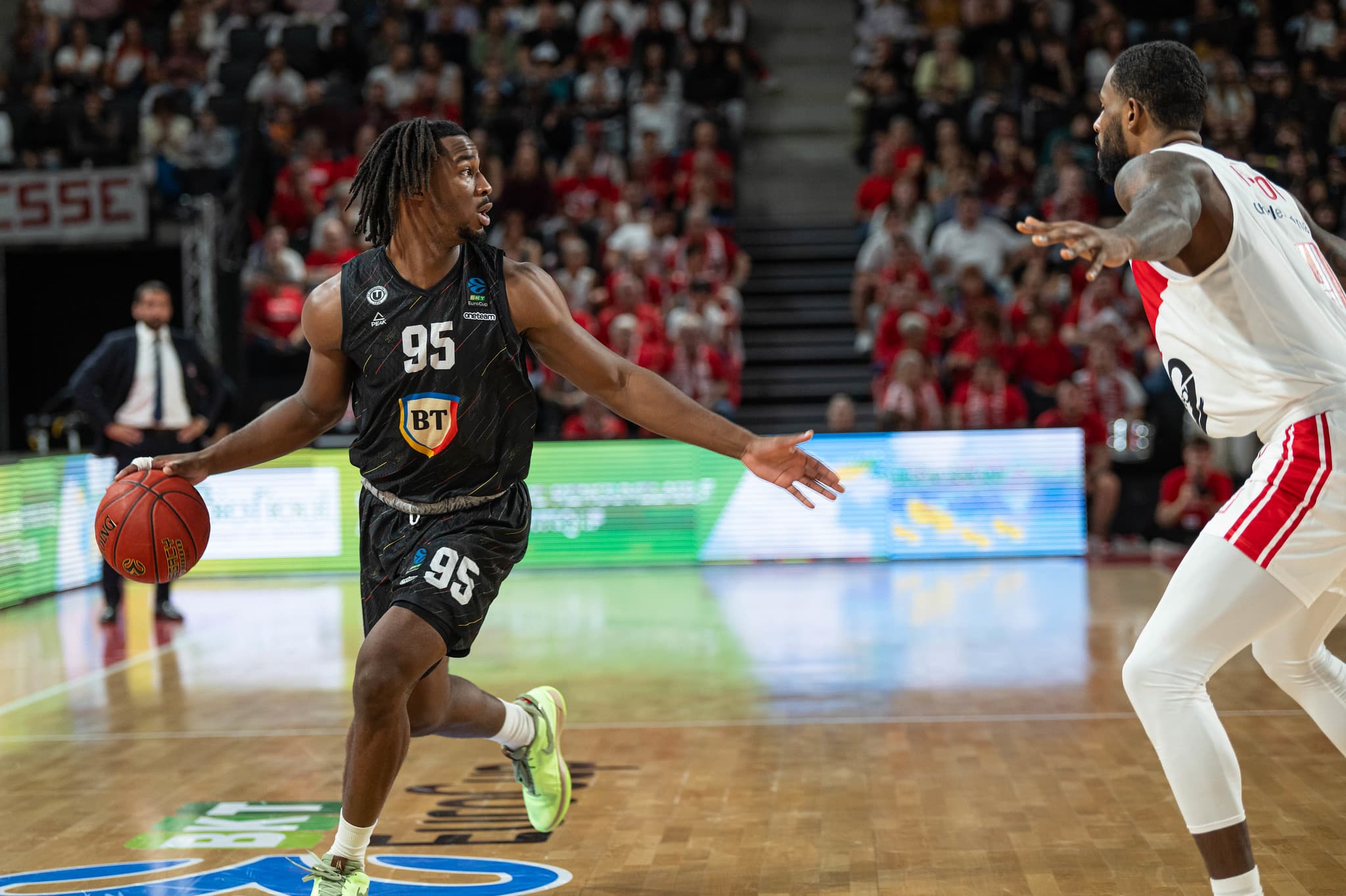 La JL Bourg devrait rapatrier Adam Mokoka, tout juste sacré champion de Roumanie