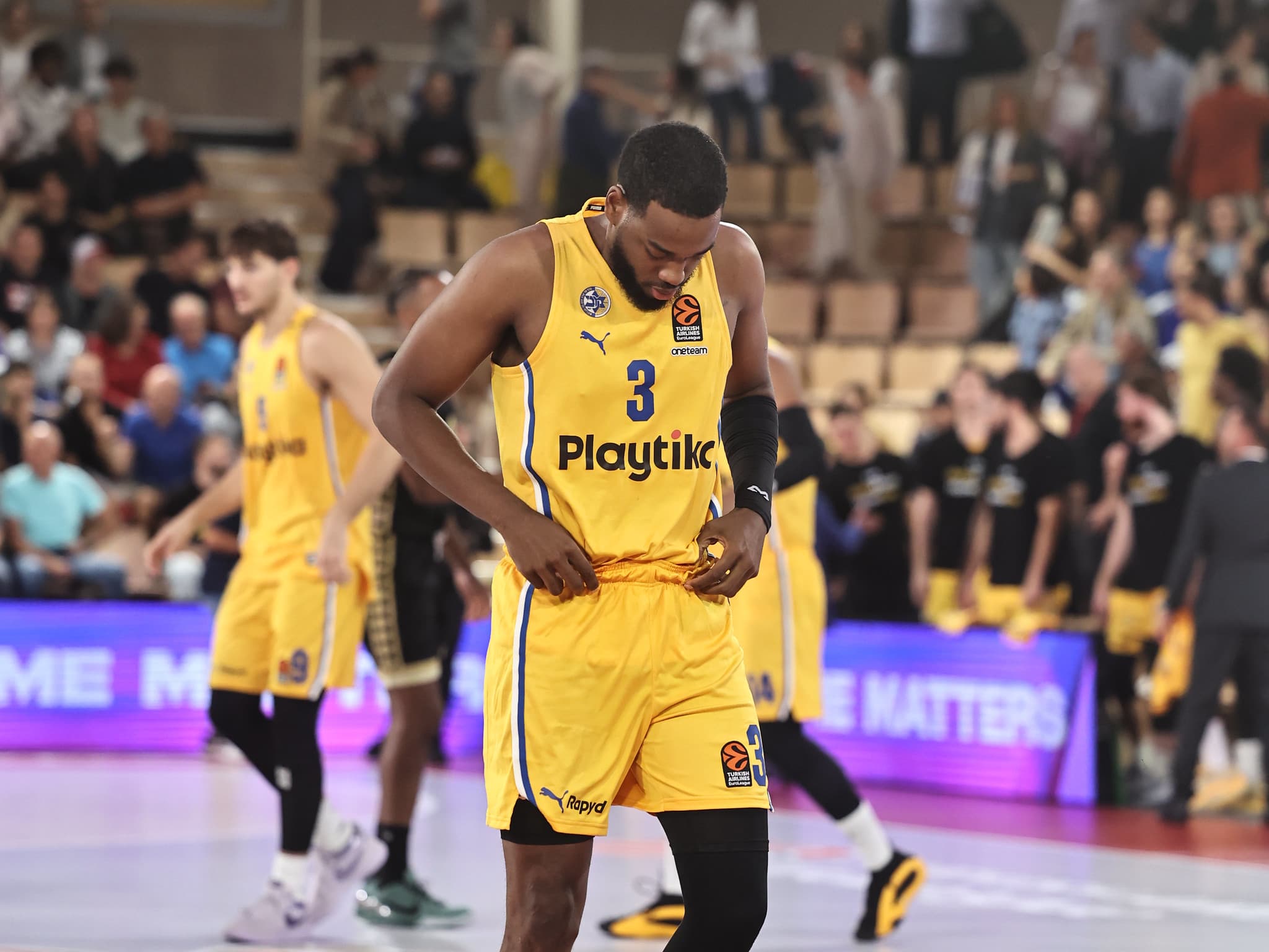 Jordan Loyd justifie son départ du Maccabi Tel-Aviv : « L’insécurité était devenue trop importante pour ma famille et moi »