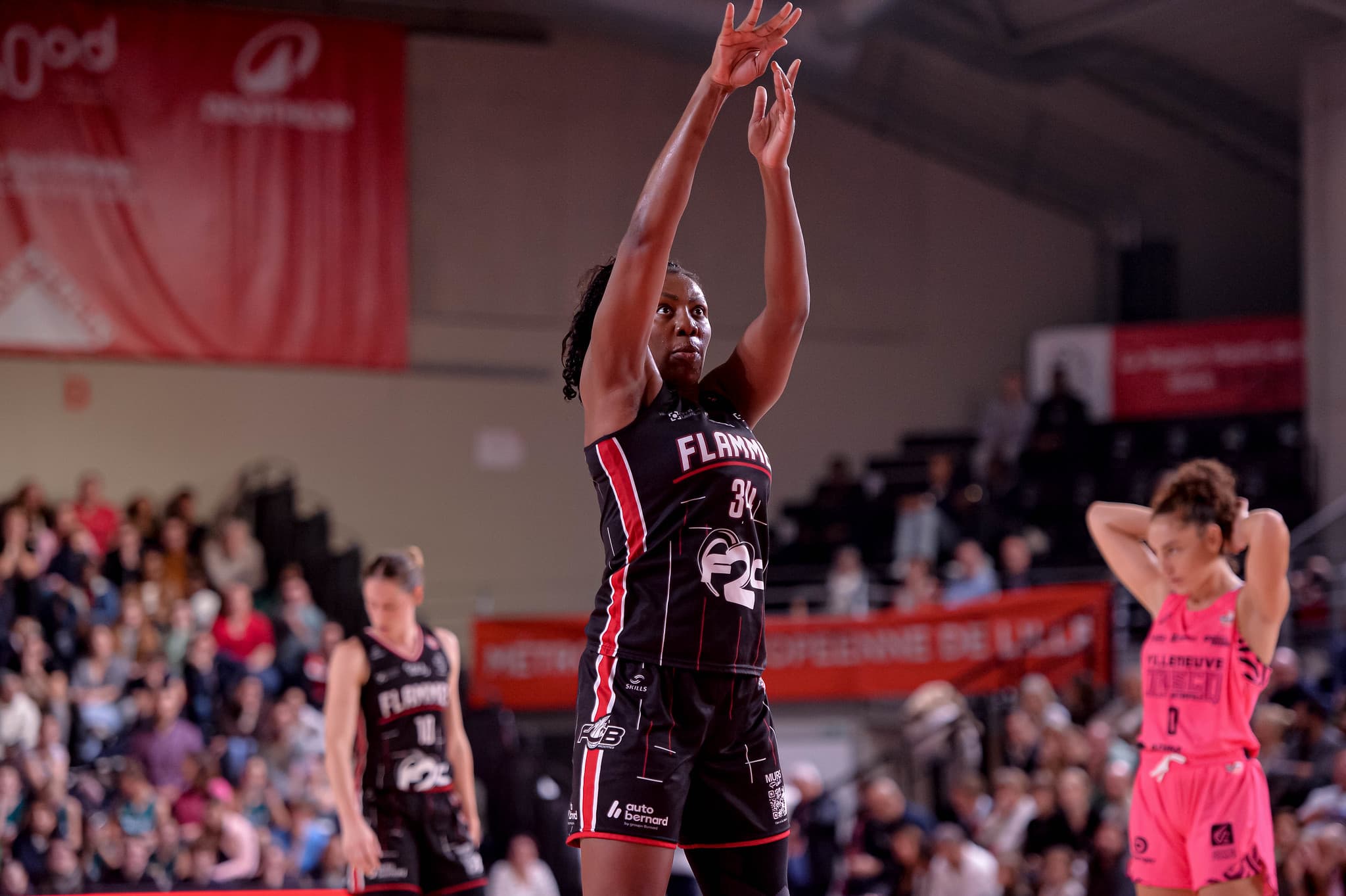 Trois intérieures et une meneuse : qui pour succéder à Dominique Malonga au MVP du mois de novembre ?