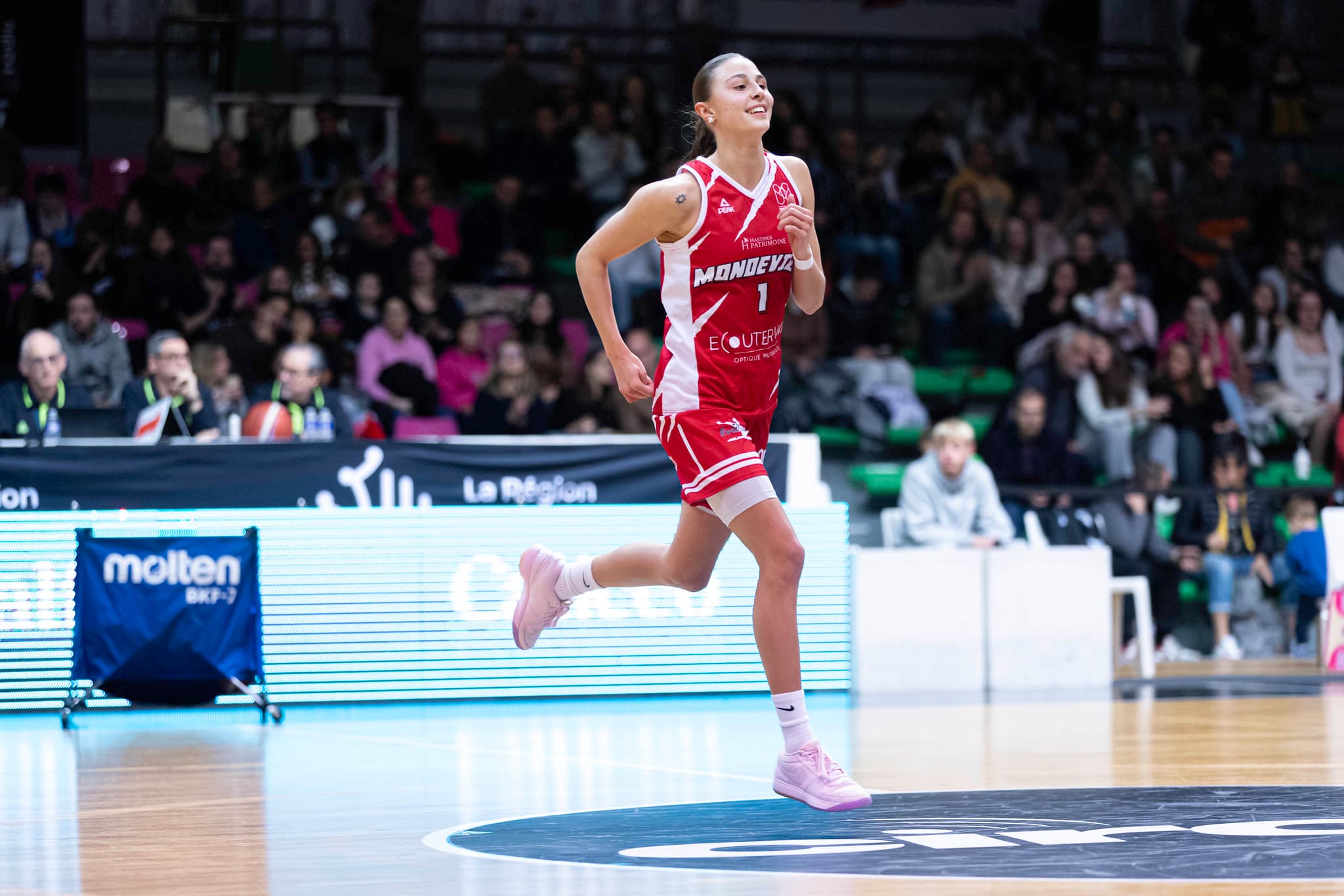 Les Flammes Carolo piochent en LF2, avec la meneuse Lucile Jérôme