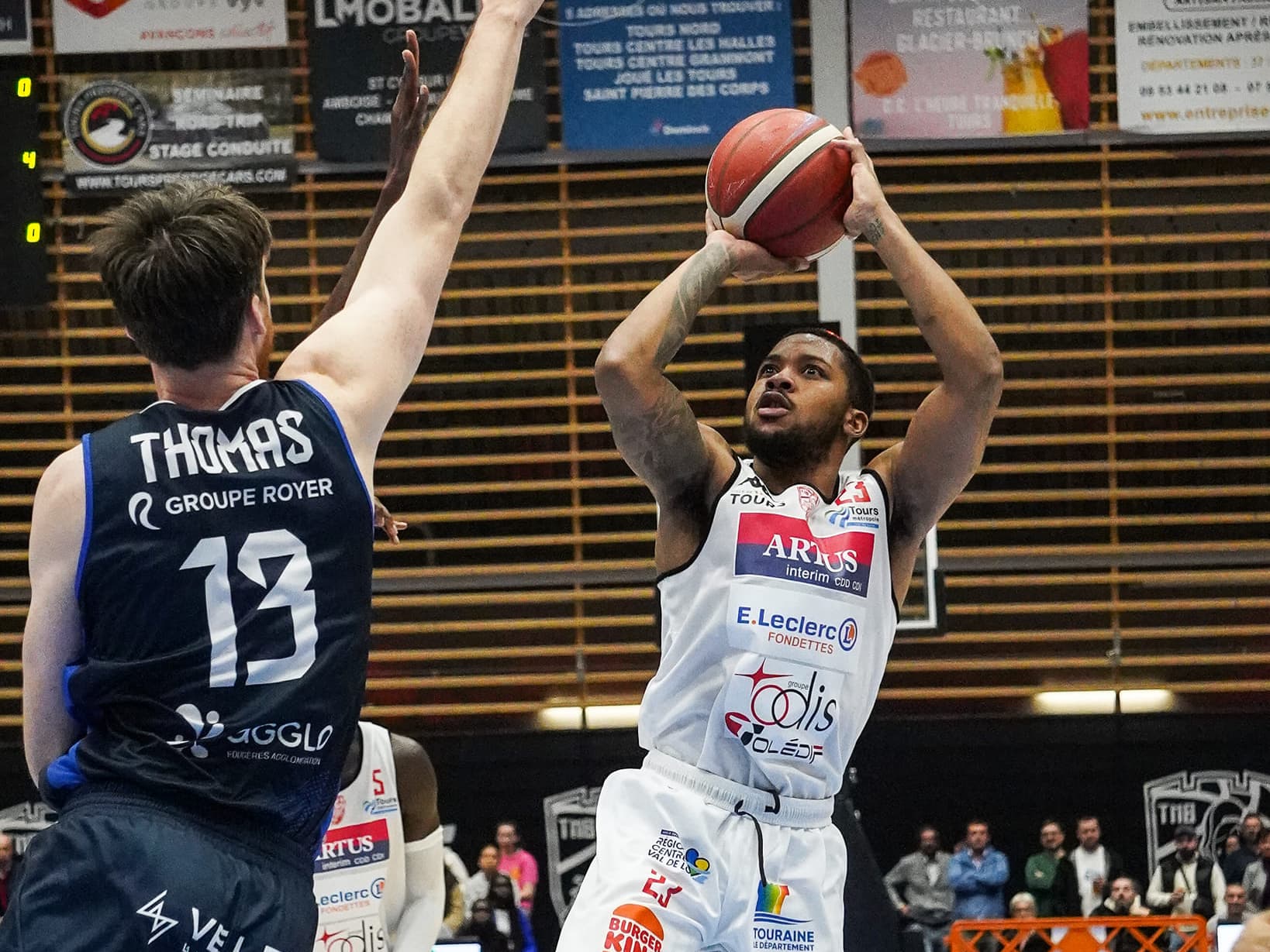 Collin Turner qualifie Tours au buzzer : le TMB défiera Le Mans en 1/8e de finale de la Coupe