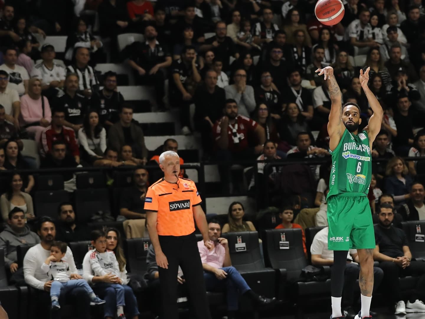David Michineau poursuit sa fabuleuse saison en Turquie avec un récital chez le Besiktas