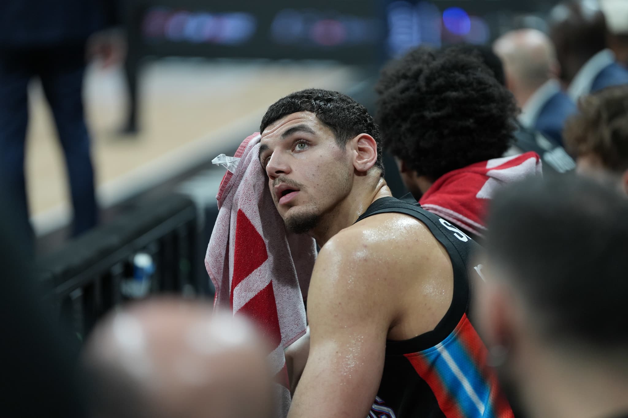 Saint-Quentin et Paris officialisent le prêt d’Enzo Shahrvin au SQBB