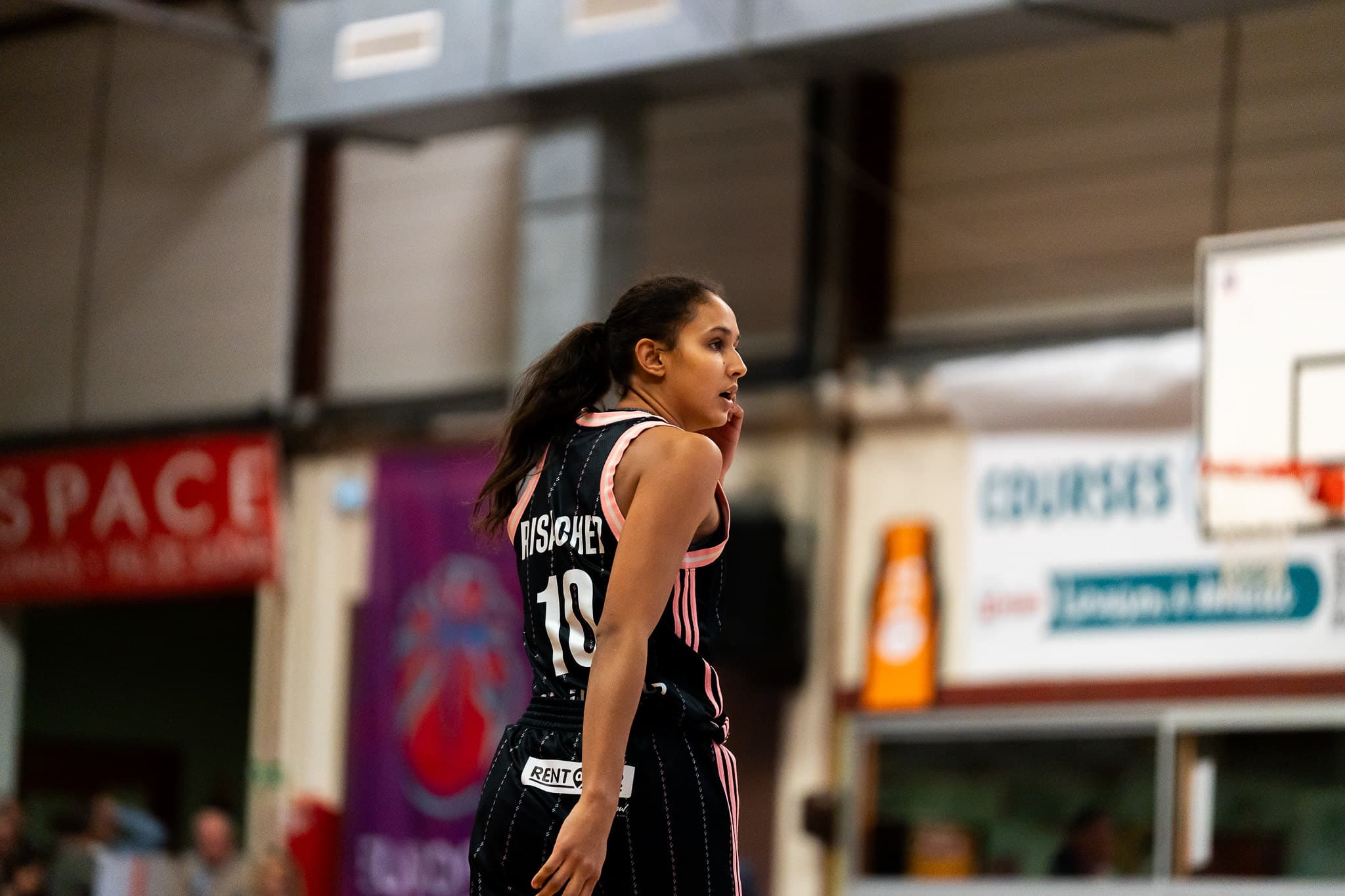 Pas de Français au Hoop Summit, mais des Françaises : Aïnhoa Risacher et Sarah Cissé de la fête