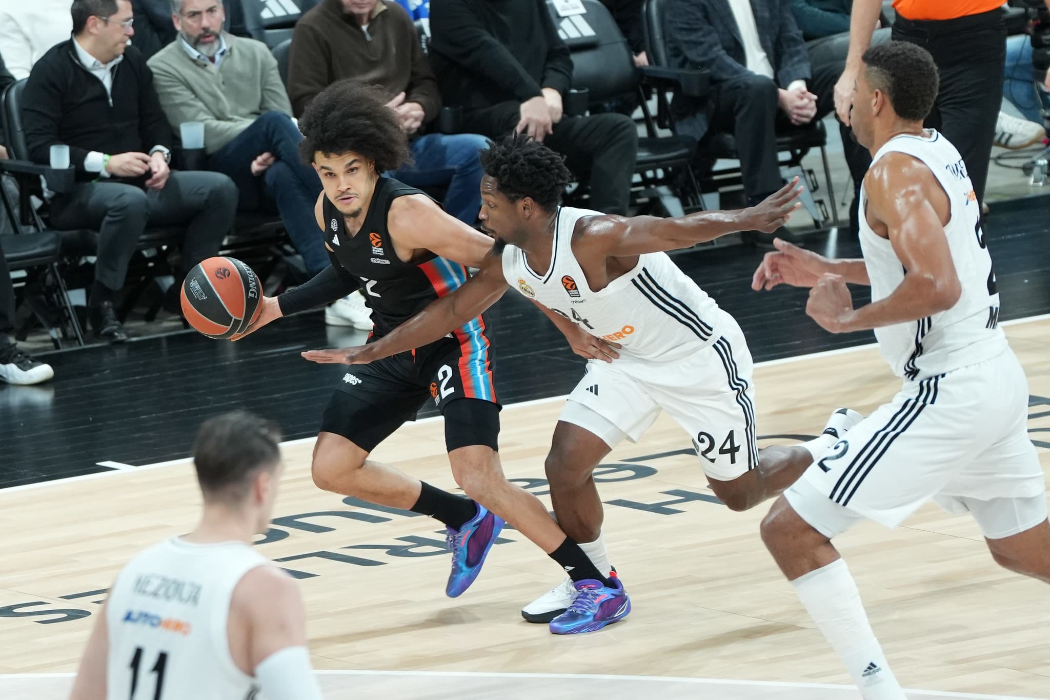 Des regrets pour Paris, qui s’éloigne d’une qualification directe en playoffs