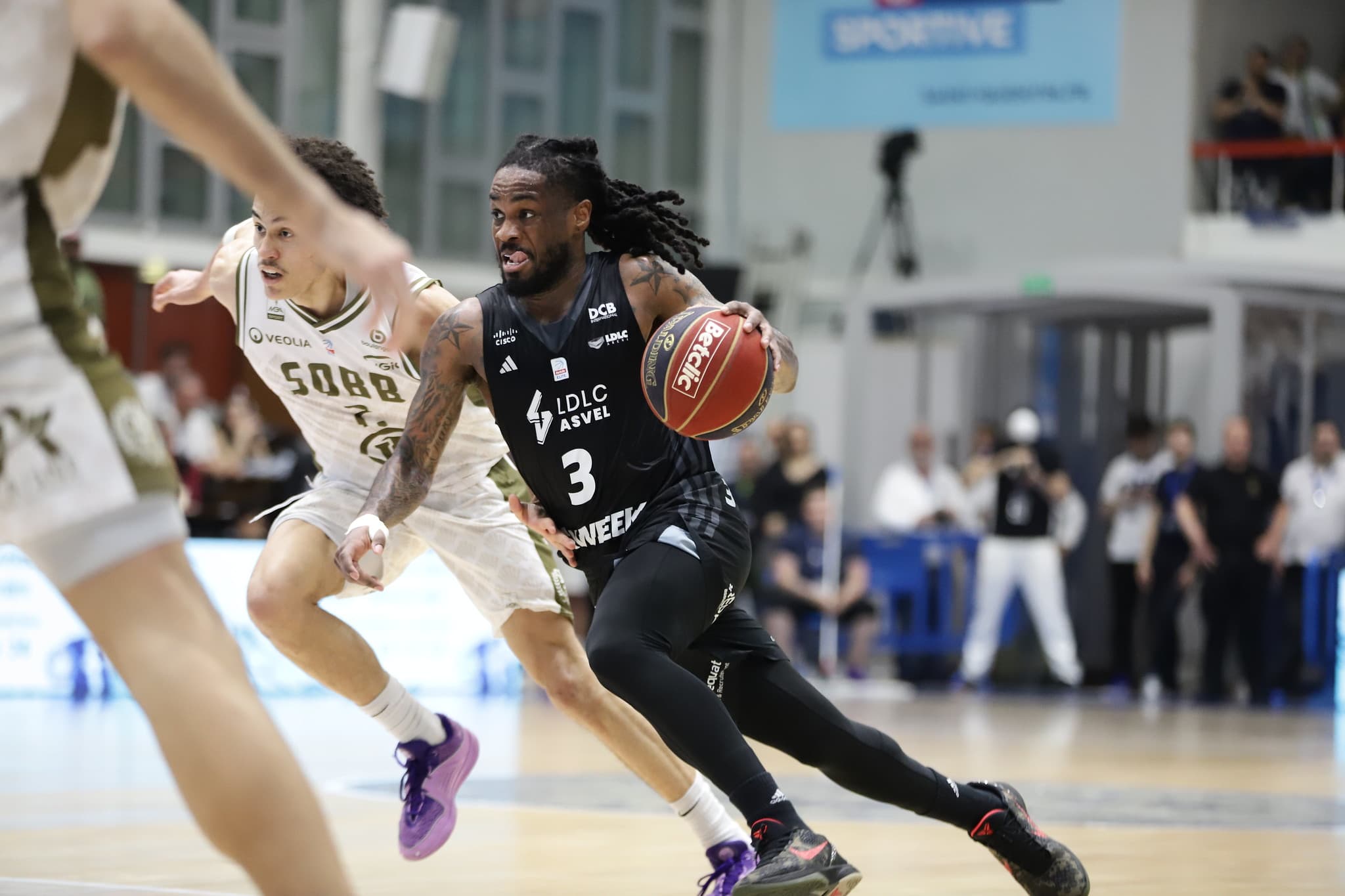 Où regarder gratuitement ASVEL – Saint-Quentin ce dimanche 6 avril ?